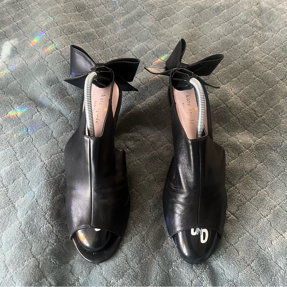 Kate Spade Black Leather Bow Wedge Sandals Open Toe Slingback Made in Italy 9.5B